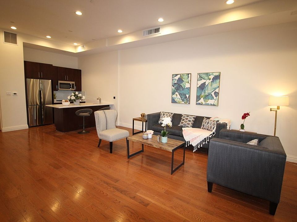1st image of 35 W 19th St APT 5