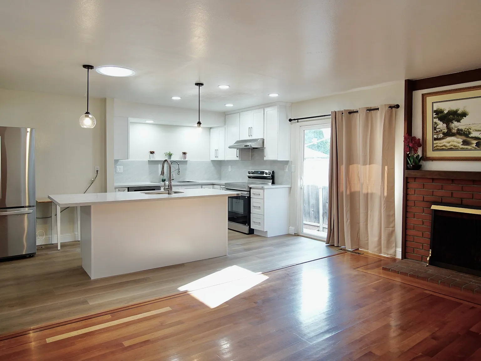 740 Azule Ave — Photo 3