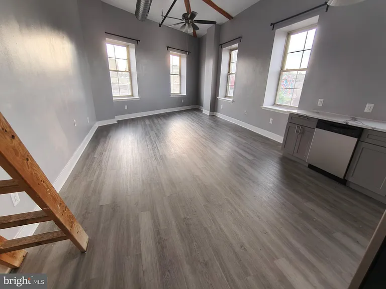 1020 Hamilton St #11 — Photo 16