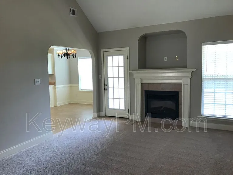978 Arbor Springs Cir — Photo 3