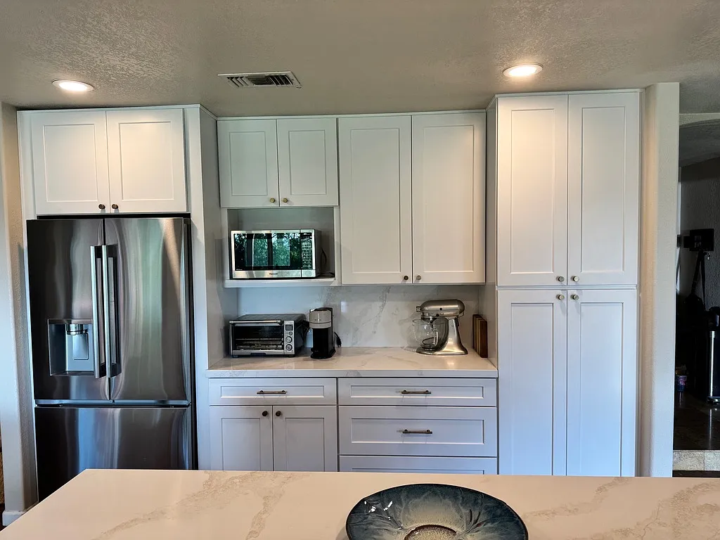 3 bed, 2.0 bath, $6,313 — Photo 4
