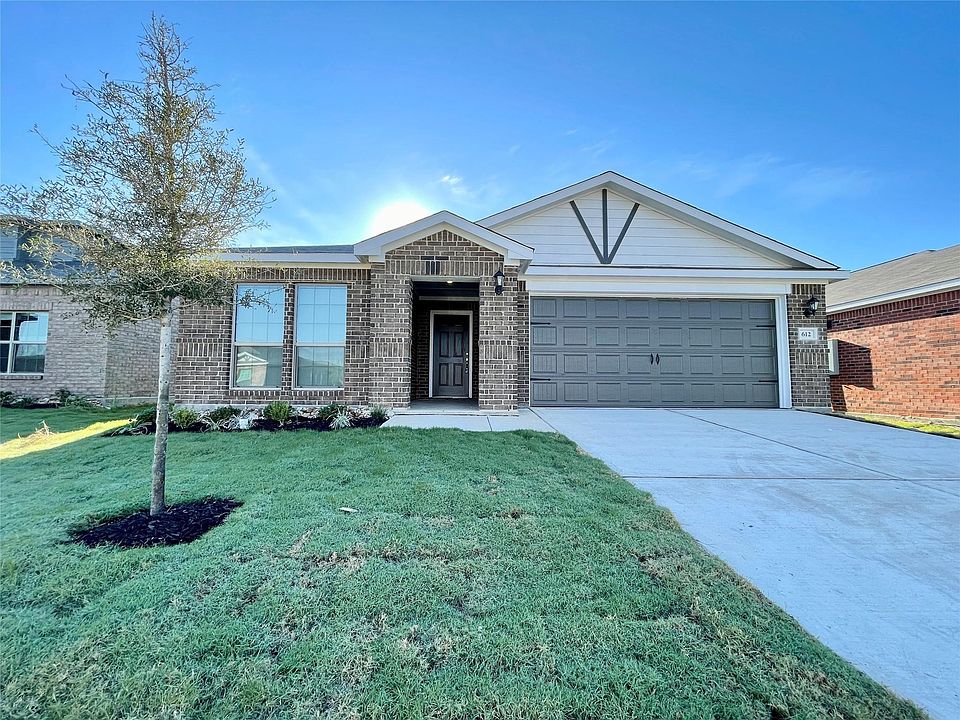 1st image of 612 Aqueduct Dr
