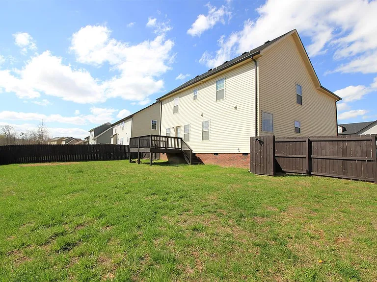 1132 Ishee Dr — Photo 6