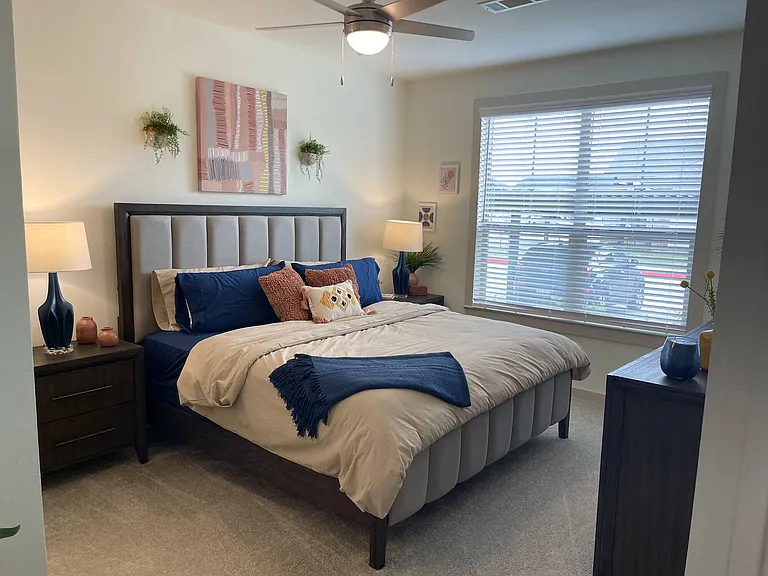 Home at Waller — Photo 23