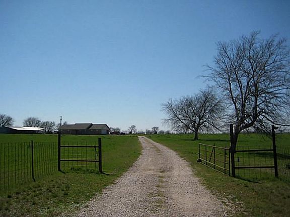2nd image of 5062 S Fm Road 148