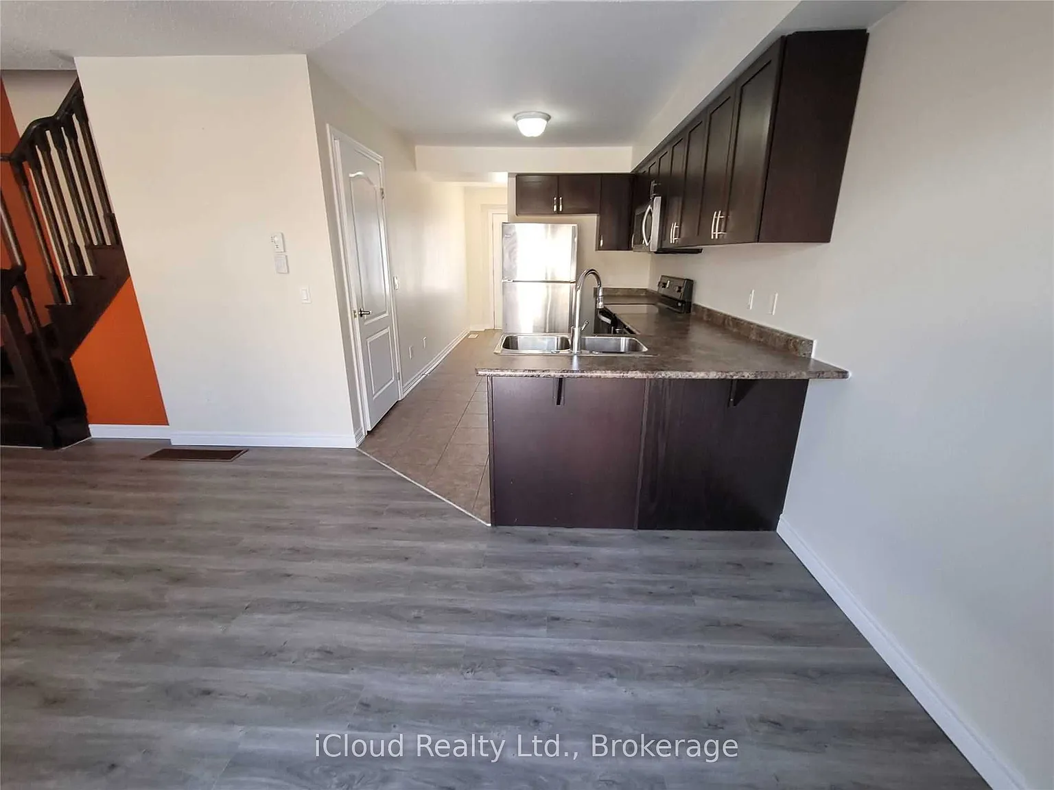 3 bed, $2,450 — Photo 4