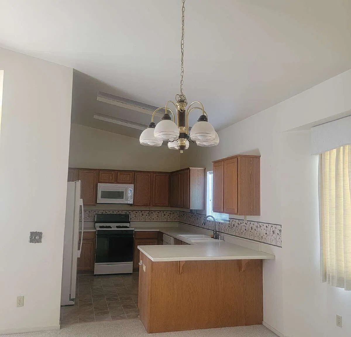 2 bed, 2.0 bath, 1488 sqft, $2,500 — Photo 3