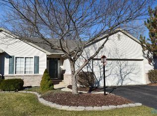 518 Crystal Lake Dr, Holland, OH 43528