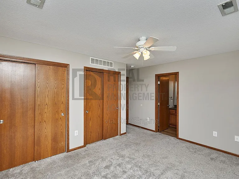 3504 163rd St — Photo 15