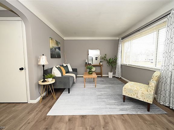 4th image of 5122 Lucydale Ave