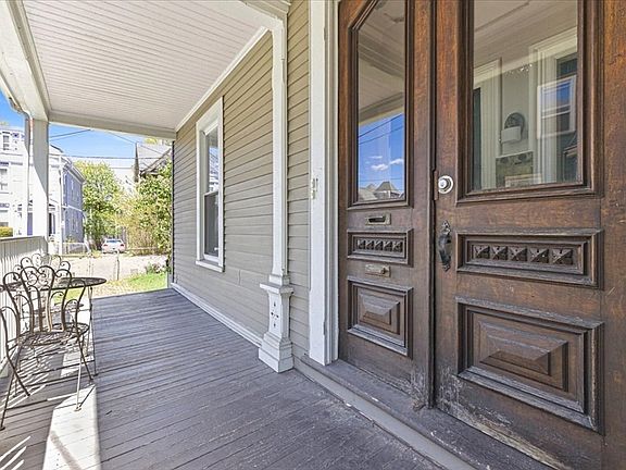3rd image of 14 Mayfair St
