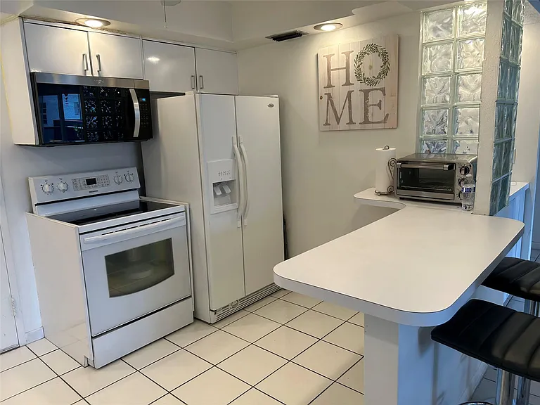 5100 Dupont Blvd #3K — Photo 4