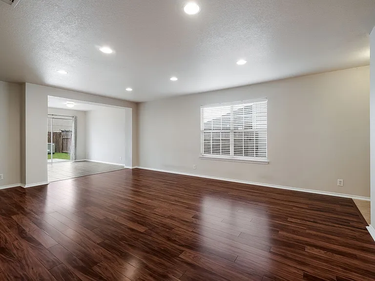 8848 Staghorn Ml — Photo 5