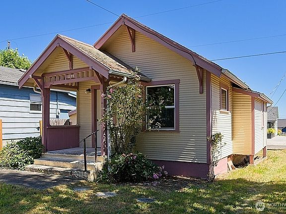 3rd image of 1125 W Ninth Street