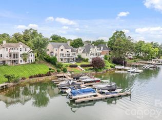 17825 Spinnakers Reach Dr, Cornelius, NC 28031