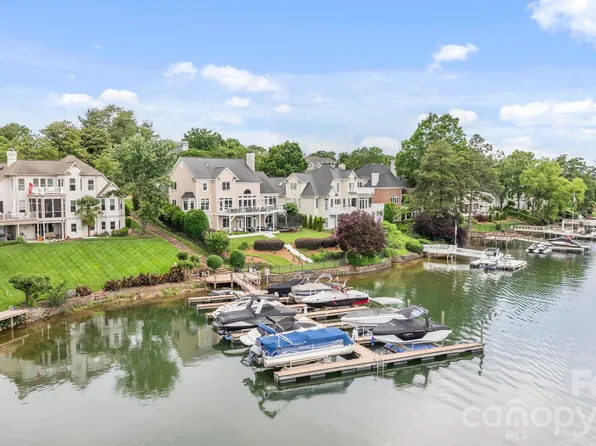 17825 Spinnakers Reach Dr, Cornelius, NC 28031