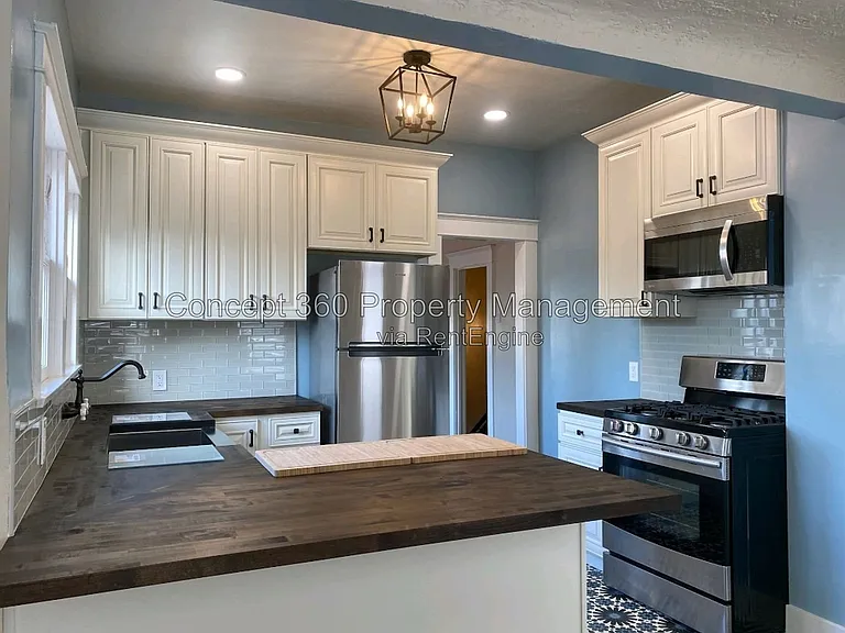 1144 E Appleton St #2 — Photo 16
