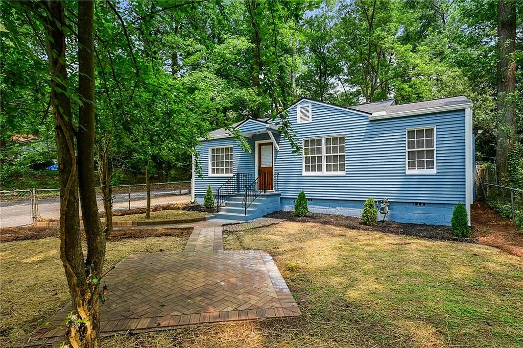 285 Moreland Way photo 1