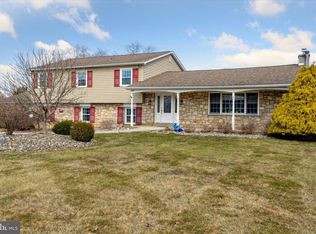 1221 Snyder Rd, Lansdale, PA 19446