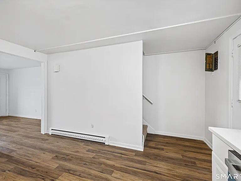 9 Maple Ave #B — Photo 8