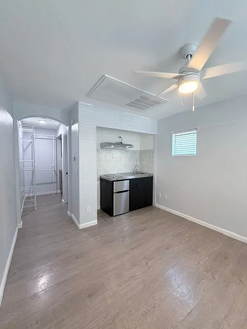 1 bed, 1.0 bath, 300 sqft, $1,150 — Photo 3