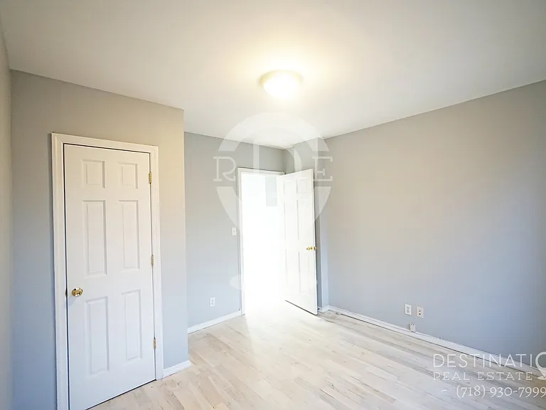 200 W 9th St #4R — Photo 12