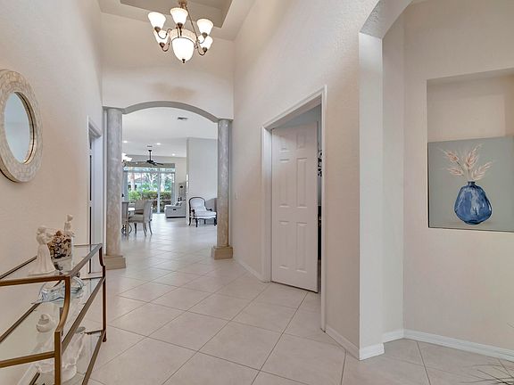3rd image of 7183 Lombardy Street