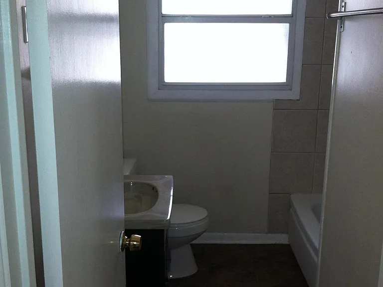 2601 Denison St — Photo 12