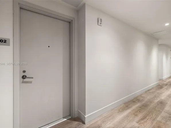 239 SW 9th Street #2102, Miami, FL 33130