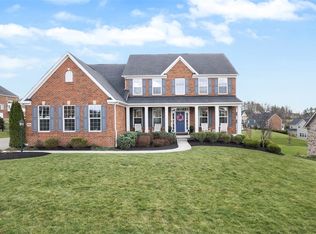 1100 Blackthorne Dr, Jeannette, PA