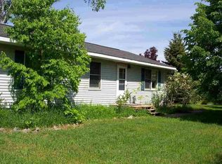 5535 Bonar Dr, Charlevoix, MI 49720