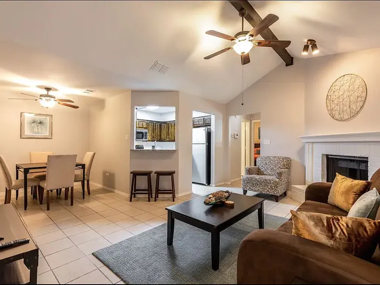 Summer Place Dr — Photo 1