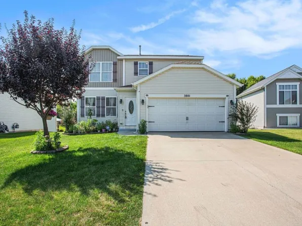 3801 Creek Way Dr SE, Kentwood, MI 49512