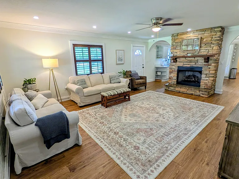 5740 Floy Dr — Photo 25