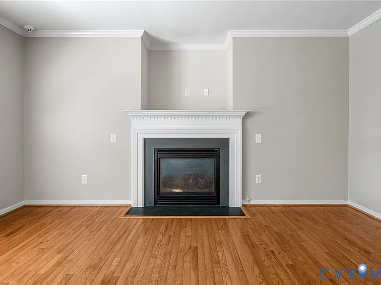 3924 Liberty Point Dr — Photo 25