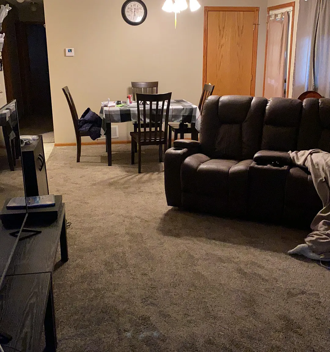 2 bed, 956 sqft, $1,375 — Photo 4