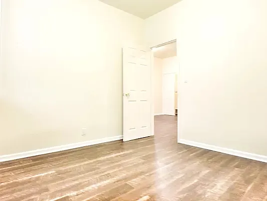 Rented by MAC Realty NY | media 6