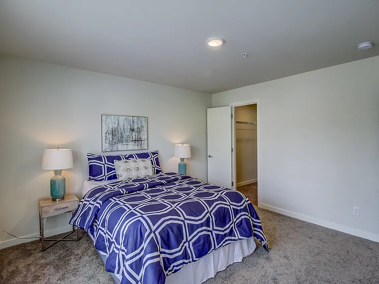 686 SE Spokane St #9 — Photo 14