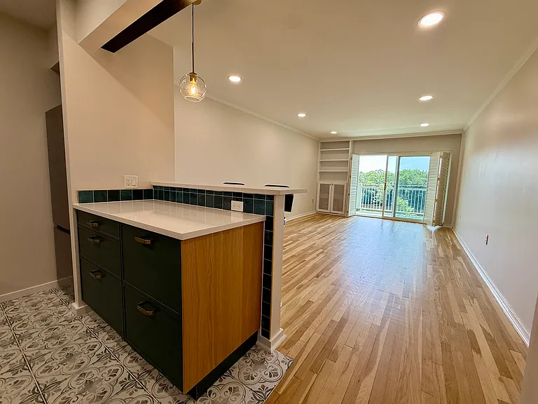 225-227 Coolidge Ave #211 — Photo 5