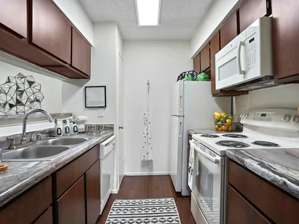 Chimneys Apts., 200 N Festival Dr #604, El Paso, TX 79912