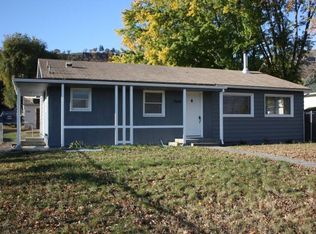 1904 W 10th St, The Dalles, OR