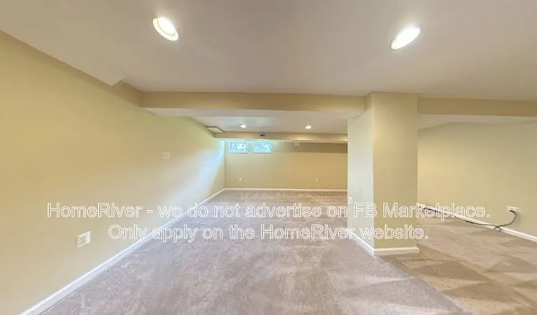 308 Pemberton St — Photo 13