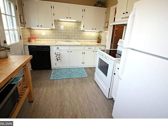 5th image of 17330 11th Ave N