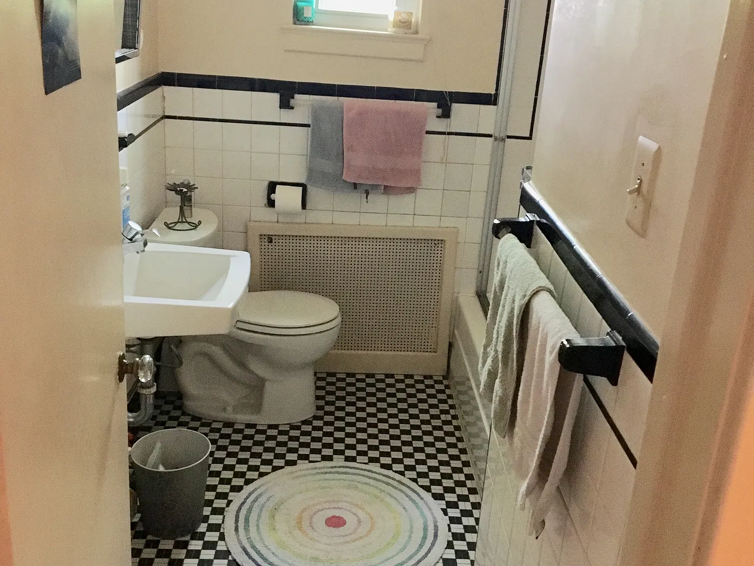 2 bed, 755 sqft, $1,708 — Photo 3