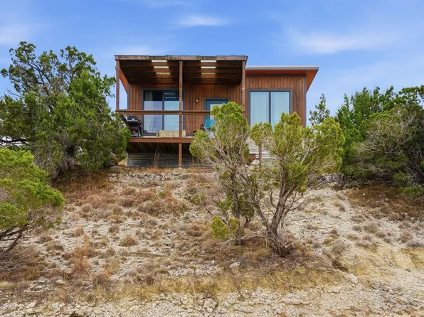 530 Pioneer Trl, Dripping Springs, TX 78620