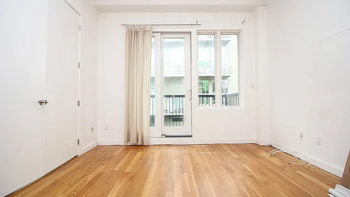 Rented by Nooklyn NYC LLC | media 3