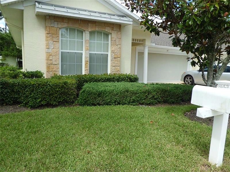 1st image of 15 Arbor Trce