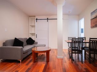 440 Richards St #203, Vancouver, BC V6B 2Z3
