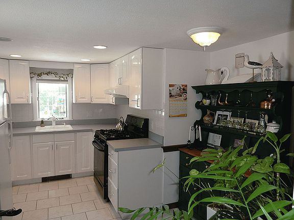 1st floor kitchen