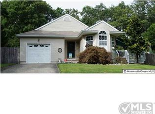 113 Stowaway Rd, Manahawkin, NJ 08050